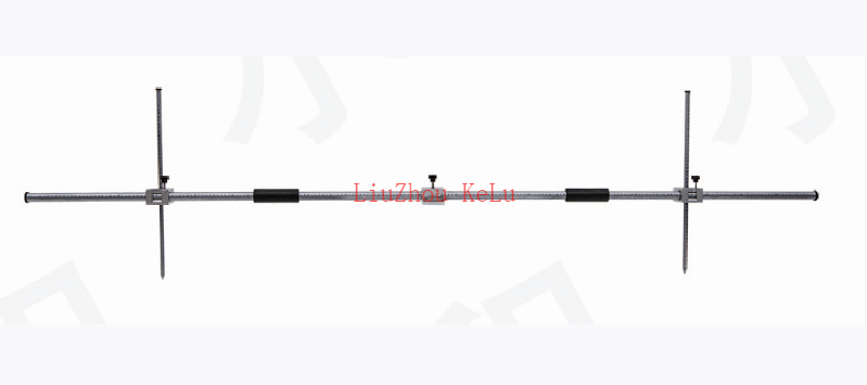 Measuring compass for longitudinal and diagonal dimensions on underframes and bogies